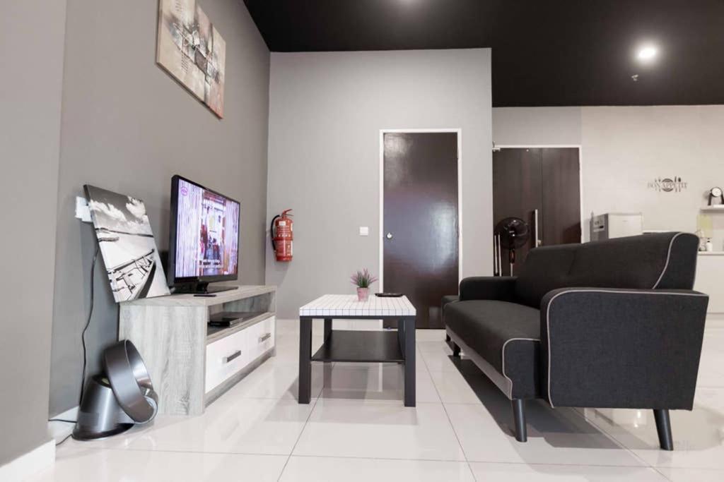 Apartment Spacious 3 Bedrooms By Cozy *