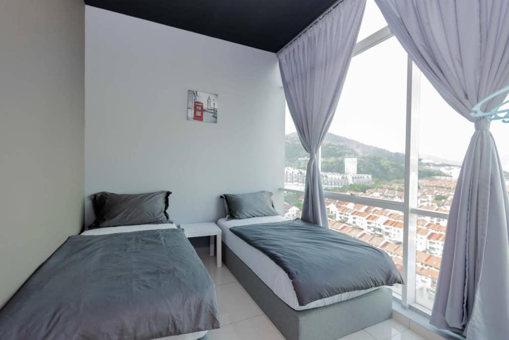 Spacious 3 Bedrooms By Cozy